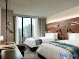Standard Quadruple room with city view