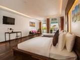 Deluxe Family room with pool view