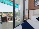 Deluxe room with balcony