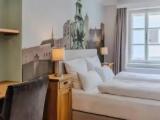 2 Bedrooms Quadruple Family Apartment