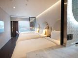 Standard Triple room with ocean view
