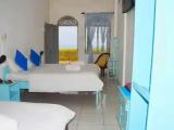 Standard Triple room with sea view