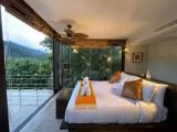 Standard room with mountain view