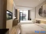 Standard Twin room with courtyard view