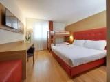 Standard Quadruple room with balcony
