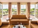 Deluxe Apartment with balcony