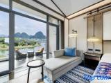 Suite with balcony and with lake view