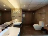 Suite with city view