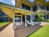 1 Bedroom Villa with balcony and oceanfront