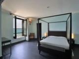 Standard Club House room