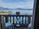 Standard Double room with lake view