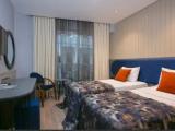 Standard room with land view