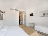 Standard Triple room with balcony
