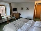 Standard Triple room with city view