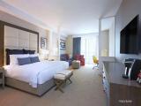 Premium Single Suite with partial ocean view