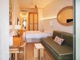 Standard room with city view