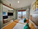 Junior Suite with pool view