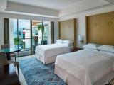 Twin room with balcony and Ocean View