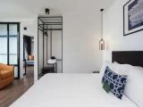 Deluxe Double Suite