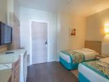 Standard room with land view