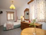 Superior Triple room with garden view