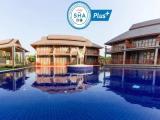 Executive Double Suite with pool view
