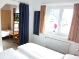 1 Bedroom Standard Triple Family room