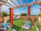 Suite seafront