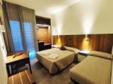 Standard Triple room with sea view