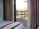 Standard Triple room with balcony