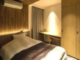 Premier room