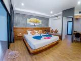 Deluxe room with pool view