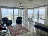 2 Bedrooms Apartment with ocean view