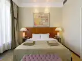 2 Bedrooms Club Floor Suite