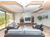 3 Bedrooms Apartment