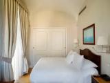 Standard Double Duplex room with garden view