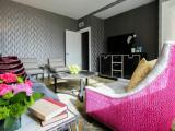 Suite with park view