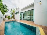 2 Bedrooms Villa