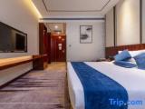 Deluxe Double room with city view