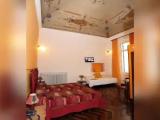 Standard Quintuple Family room