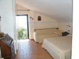 Classic Triple room with sea view