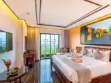Deluxe Double room with balcony and with partial ocean view