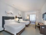 Suite with city view