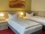 Standard Twin room with balcony