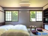 Standard room with mountain view