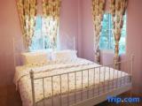 2 Bedrooms Villa