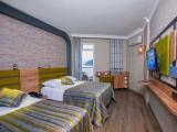 Superior room with balcony and with partial sea view