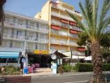 1 Bedroom Standard Triple room beachfront