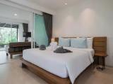 Suite with balcony and with garden view