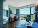 Junior Suite with harbour view